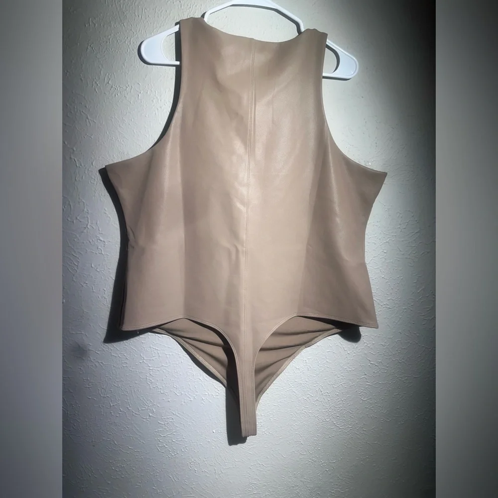 Good American Beige Bodysuit size 6/3XL. Plus Size